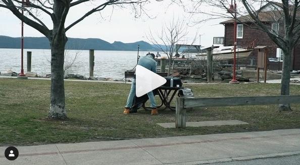 Barber Showcase: @gillie_faded cutting hair outside in Ossining, New York | BYAPPTONLY